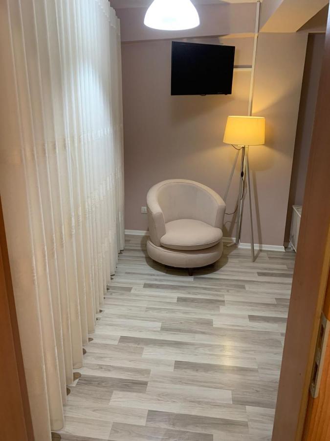 Two Bedroom Villa 地拉那 外观 照片