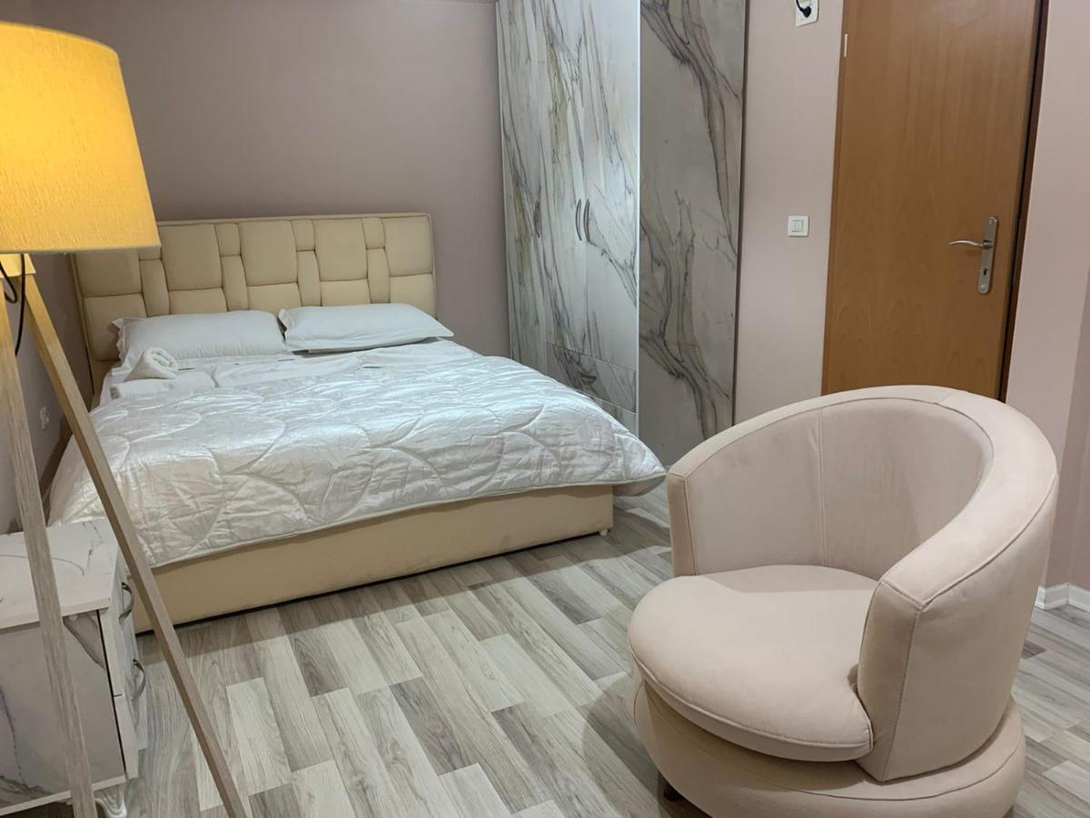 Two Bedroom Villa 地拉那 外观 照片